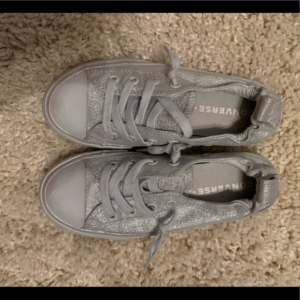Kids converse size 1 silver